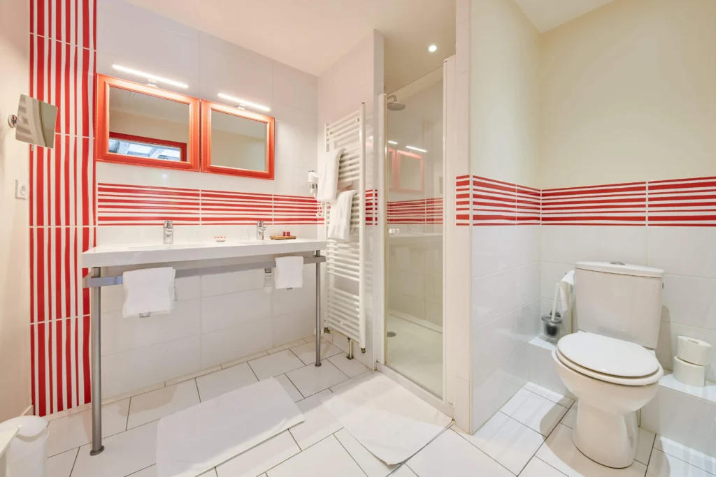 Salle de bains hôtel Diderot Chinon