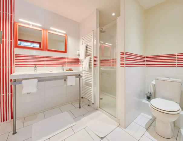 Salle de bains hôtel Diderot Chinon