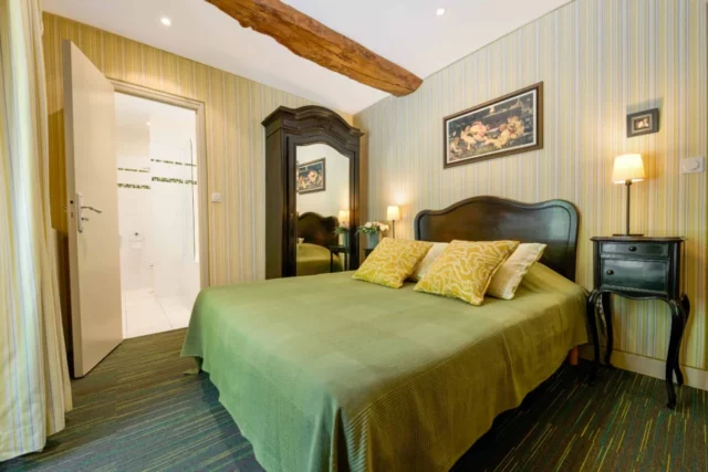 Chambre Tradition hôtel Diderot Chinon